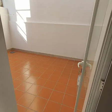 Apartamento 5 Minutos Centro Reformado. *