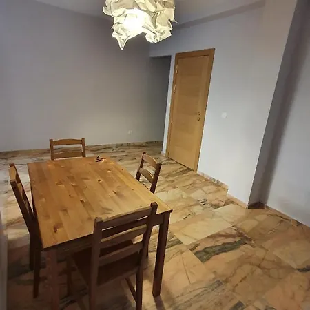 Apartamento 5 Minutos Centro Reformado. Apartamento *